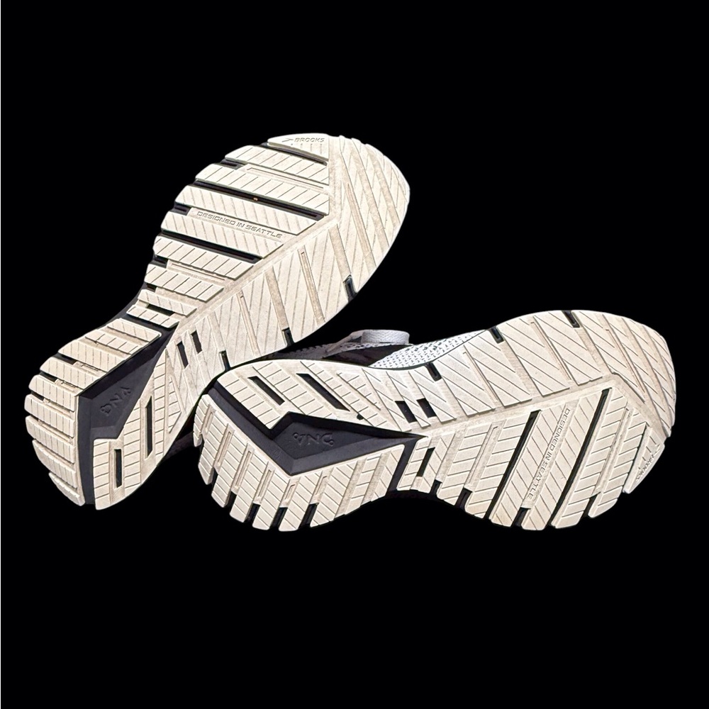 Brooks Revel 5 Women’s Athletic Shoes-White & Black Size-6.5 - Picture 5 of 11